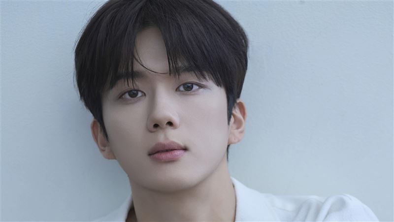 咖男團成員告白台灣酒吧 嗨喊:來捕獲我