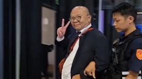 高文音,韓國瑜,鏡電視,內湖,台北市,內湖區,主播,男子,版權費,美金▲圖片描述。（圖／翻攝畫面）