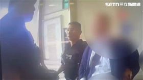 ▲北市呂男闖入鏡電視攝影棚找主播對話遭逮。（圖／翻攝畫面）