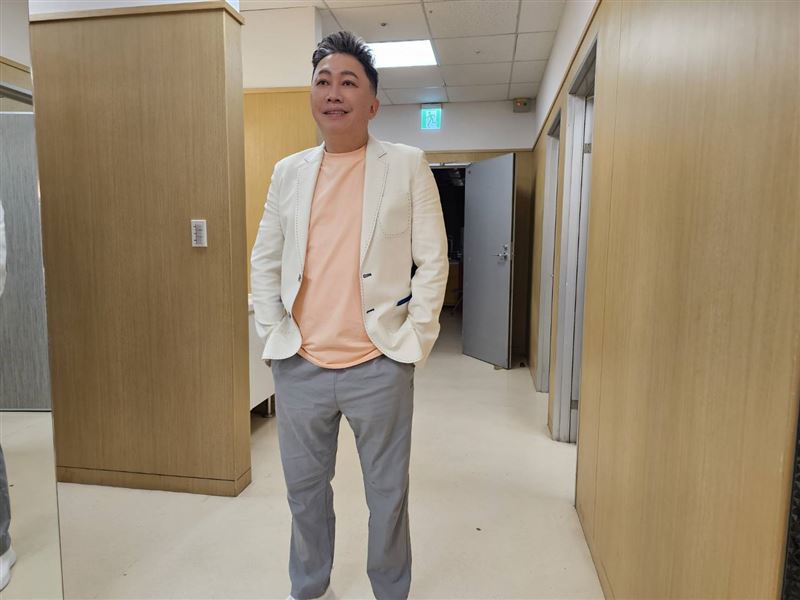 趙正平有傳訊關心沈玉琳。（圖／記者蔡維歆攝影）