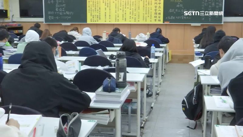 北模作文題目「我的媽媽是代理孕母」惹議，補教師指出，該命題以家人犯罪為思考，對台灣考生而言並不合理。（示意圖／資料照）