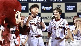 ▲中職36年例行賽，樂天桃猿指定打擊林泓育獲選單場MVP，致詞一度哽咽。（圖／記者劉彥池攝影）