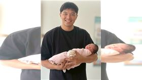 ▲台鋼雄鷹球星吳念庭宣布當爸。（圖／翻攝自吳念庭臉書）