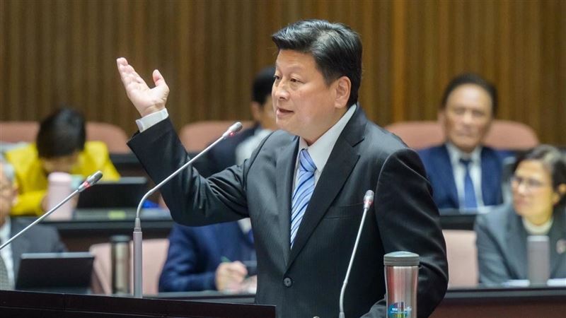 蘇花公路大清水隧道上邊坡常坍方導致交通中斷,立委傅崐萁多次呼籲中央重視環島高速路網建設及花東民眾交通權益,未納入蘇花改路段的蘇花公路安全提升計畫應儘快動工。(圖/翻攝傅崐萁臉書)
