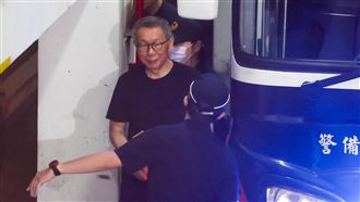 小草狂喊沒金流　律師打臉：柯案一堆證據