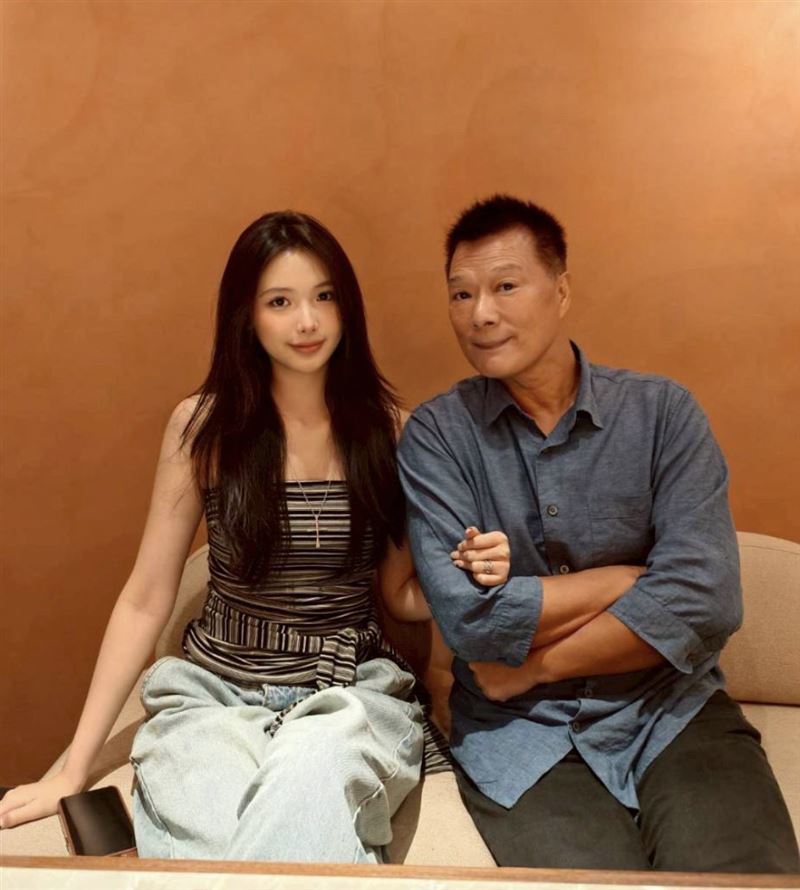 蔡詩萍提及20歲女兒蔡中泠。（圖／翻攝自臉書）