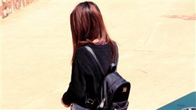 台中13歲少女，沉迷交網軟體，3男子發生關係，(示意圖／PIXABAY)