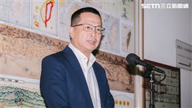 羅智強稱，在卓榮泰鬆口普發現金後，「青鳥大量暴斃，死了一片」。（圖／記者楊士誼攝影）