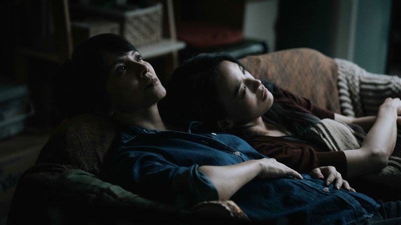 舒淇（右）、李心潔《回魂計》中聯手為女兒復仇。（圖／Netflix提供）