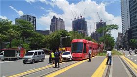 車禍,輕軌,鼓山區,高雄