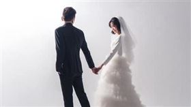 大牙和阿廖師宣布離婚。（圖／翻攝自阿廖師 臉書）