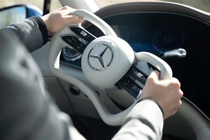 即將量產的Steer-by-Wire技術，把方向盤和車輪的機械連接全數數位化。（Mercedes-Benz提供）