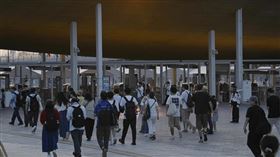 大阪地鐵出包，3萬人曾滯留世博會場。（圖／共同社）