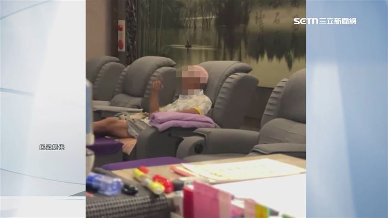 阿伯（中）按摩，結帳時卻說沒現金不付錢