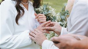 結婚儀式，戒指（示意圖／PIXABAY）