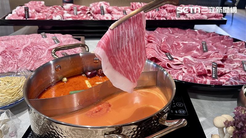 肉多多全新升級「新・肉多多」，提供日本熊本/鹿兒島A5和牛和美國PRIME牛肉（圖／記者賴俊佑攝影）