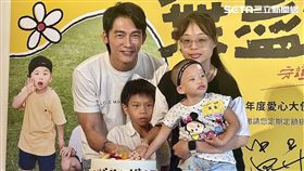 腭裂女孩萁萁將滿4歲，今日與家人一起慶祝生日。（圖／記者蔣季容攝影）