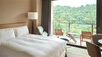 飯店聯票「搭高鐵．住雲品」，雲品溫泉酒店-經典山景房每晚10,959元起。（圖／台灣高鐵公司提供）