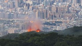 大同山觀景臺發生恐怖火警。（圖／翻攝畫面）