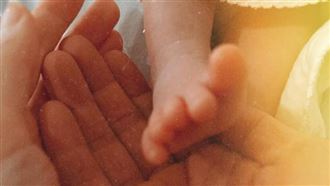 許瑋甯生了！曬一家3口合照　演藝圈狂賀