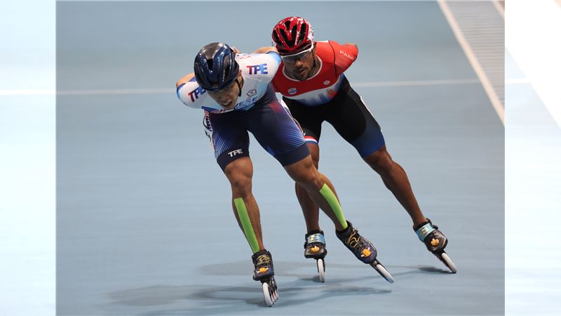 台灣滑輪溜冰好手趙祖政（前）。（圖／中華奧會提供）