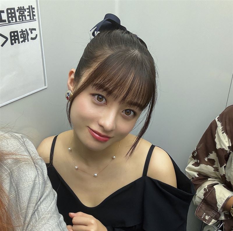 橋本環奈近日首度出席公開活動。（圖／翻攝自橋本環奈IG）