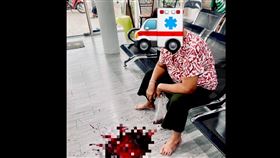 有女患者因連續服用口服及注射非類固醇消炎止痛藥，結果因用藥過量竟當場吐血。（圖／翻攝自臉書@คลินิกเวชกรรมแพทย์คิมหันต์）