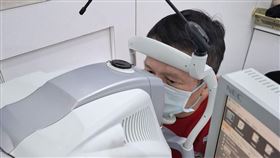 58歲演員秦楊驚爆健康亮紅燈，眼睛突發失明。（圖／秦楊提供）