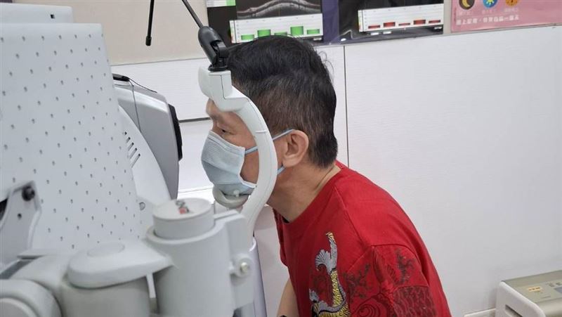 秦楊失明沒救「只恢復6成」醫警告恐中風