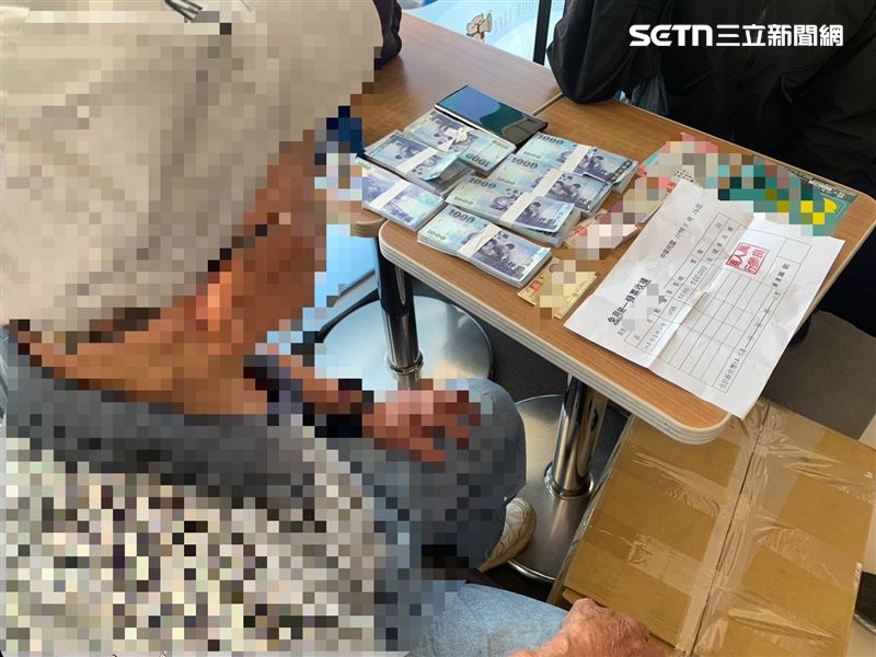 台中87歲老翁受「網路女友」請託代領包裹，慘淪詐團車手被逮捕。（圖／翻攝畫面）