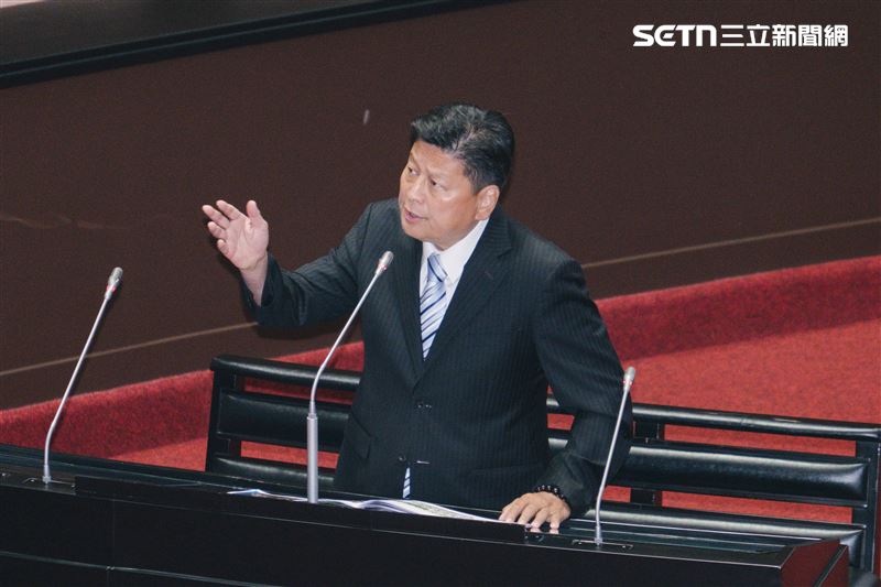 卓榮泰赴立院報告打詐成效，遭傅崐萁批打詐不力。（圖／記者楊士誼攝影）