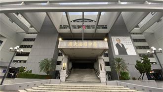 前檢座硬上女證人！當庭遭嗆：知法玩法