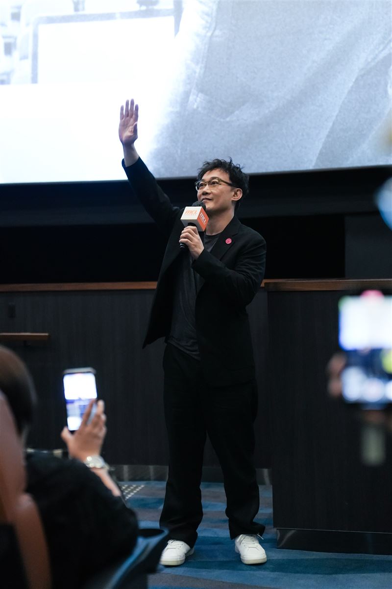 陳奕迅邀請粉絲、好友一起欣賞紀錄片。（圖／環球音樂提供）