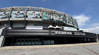 台鋼開幕戰內野完售　預售破1.6萬創新高