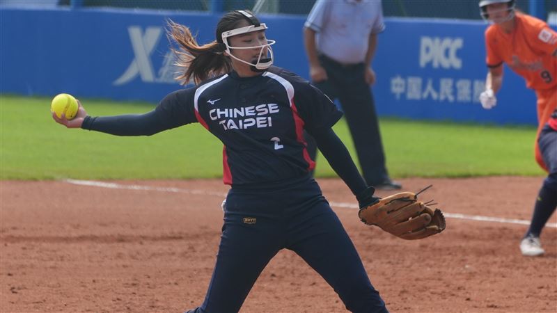 台灣成都世運女壘代表隊先發投手柯夏愛。（圖／中華奧會提供）