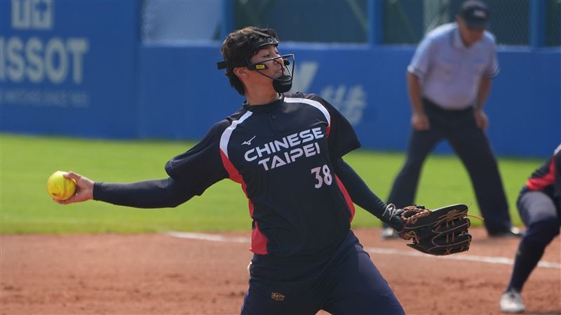 台灣成都世運女壘代表隊第二任投手杜雅婷。（圖／中華奧會提供）