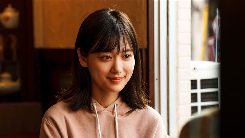 乃木坂46女星爆打工出包　潑客人啤酒遭罵