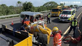 嘉義縣民和國中慈輝分校棒球隊國道發生嚴重車禍