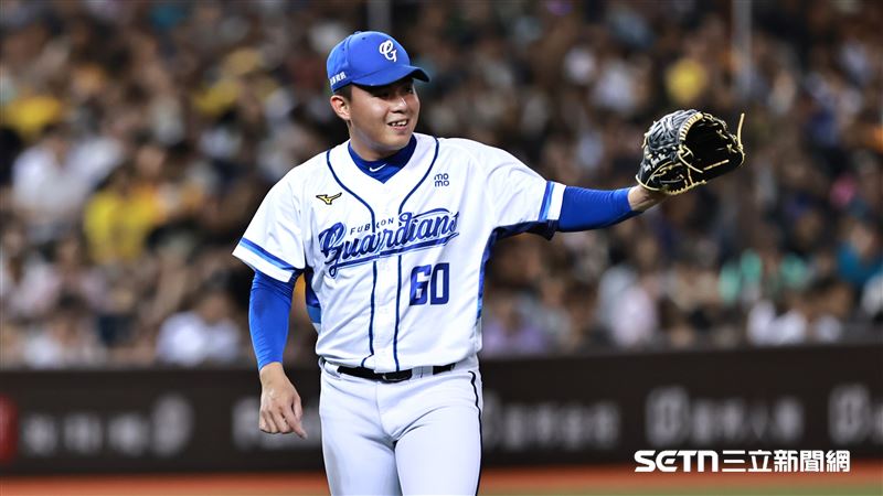 富邦悍將後援投手曾峻岳。（圖／記者劉彥池攝影）