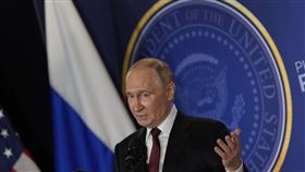 雖然此次峰會原本主軸是為解決與烏克蘭戰爭，但普丁推進不少對於與美國未來可以展開的經濟合作可能性。（圖／美聯社／達志影像）