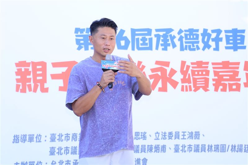 小刀最近才跟孫協志聚會。（圖／記者鄭孟晃攝影）