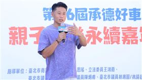 小刀最近才跟孫協志聚會。（圖／記者鄭孟晃攝影）