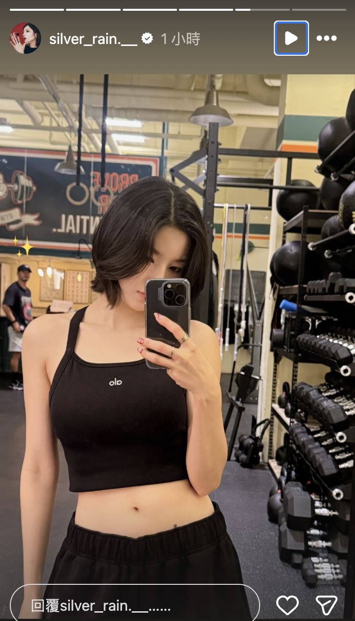 側乳滑出封神！「水彈女王」權恩妃來台了　嗨曬「義美小泡芙」