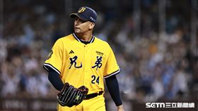 中職36年例行賽，中信兄弟先發投手柯威士2.1局退場。（圖／記者劉彥池攝影）
