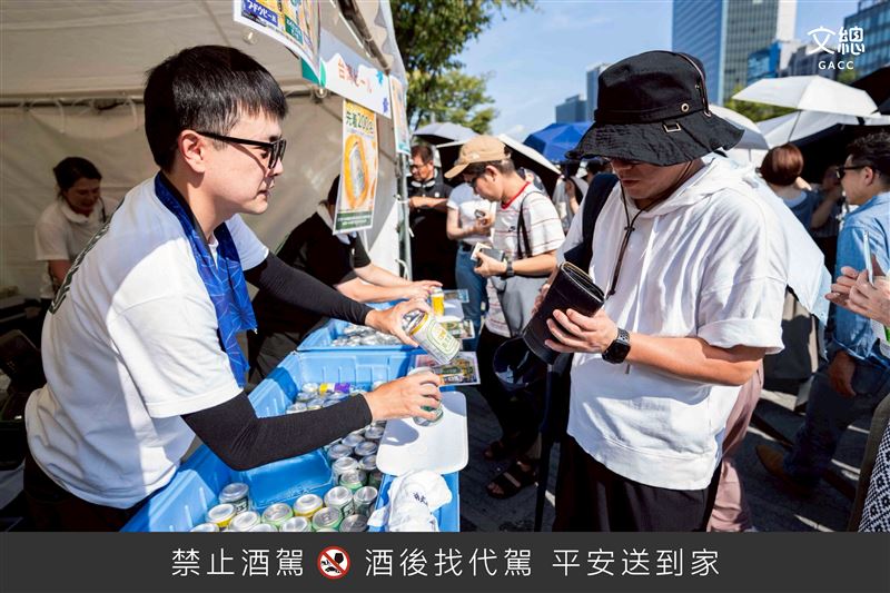 台灣啤酒攤位相當受到歡迎。（圖／文總提供）