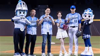 近3萬球迷湧入台灣大「悍將中學主題日」