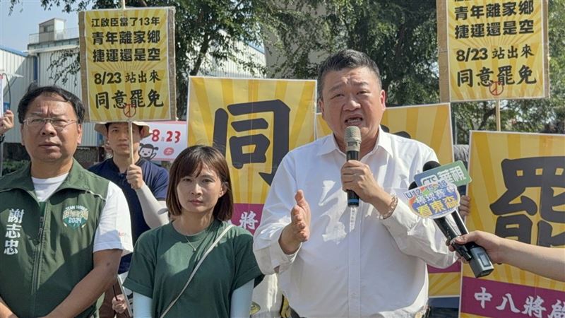 何博文領綠營宣講。（圖／民進黨提供）