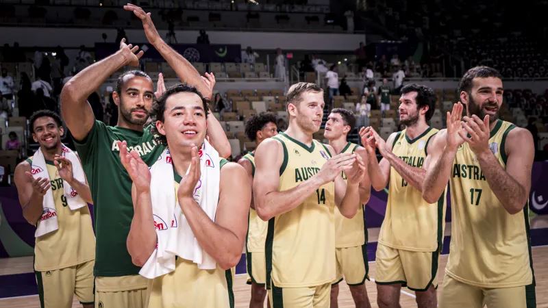 澳洲男籃以44分差大勝伊朗，接下來將與中國男籃爭冠。（圖／翻攝自FIBA官網）