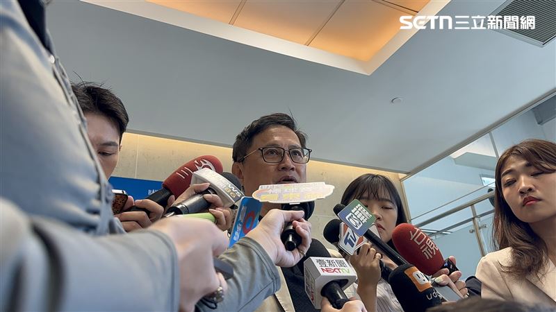 童子賢上午出席民眾黨舉辦&nbsp;「百人連署挺核三・穩定台灣乾淨未來專家學者連署記者會」。（圖／記者詹宜庭攝影）