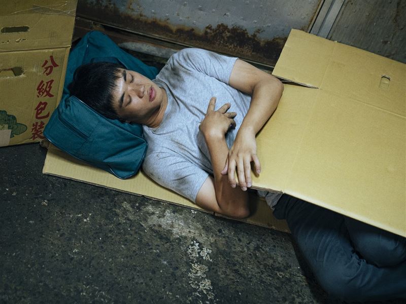 潘親御劇中離家出走。（圖／大愛提供）